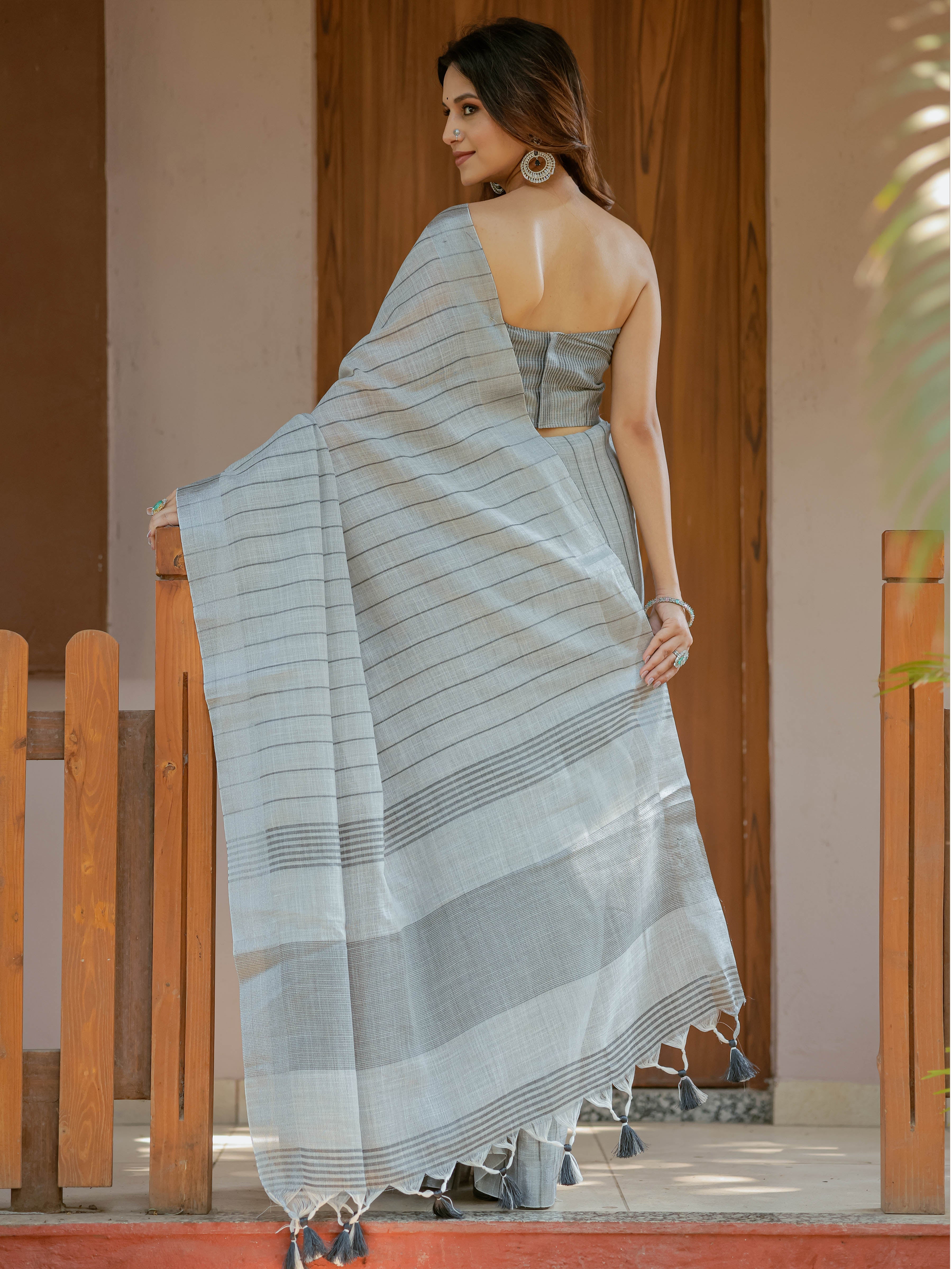 Elegant Ash Grey Handloom Cotton Saree with Minimal Striped Weaving & Tassel Detailing