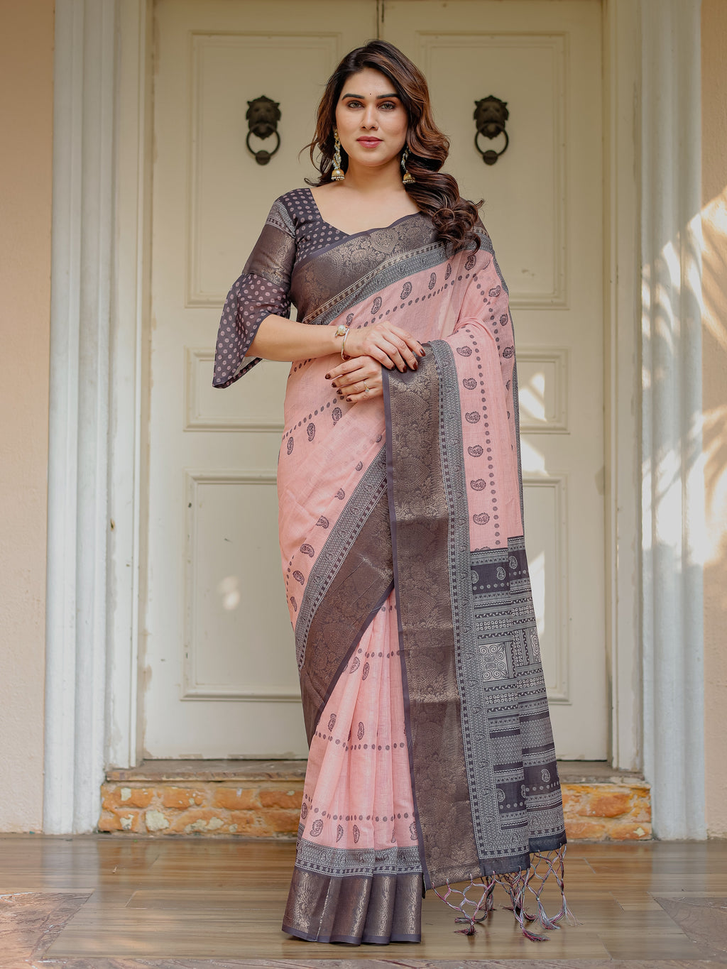Blush Pink & Charcoal Grey Traditional Woven Saree with Antique Zari Border & Tassels – Elegant Festive Ethnic Wear