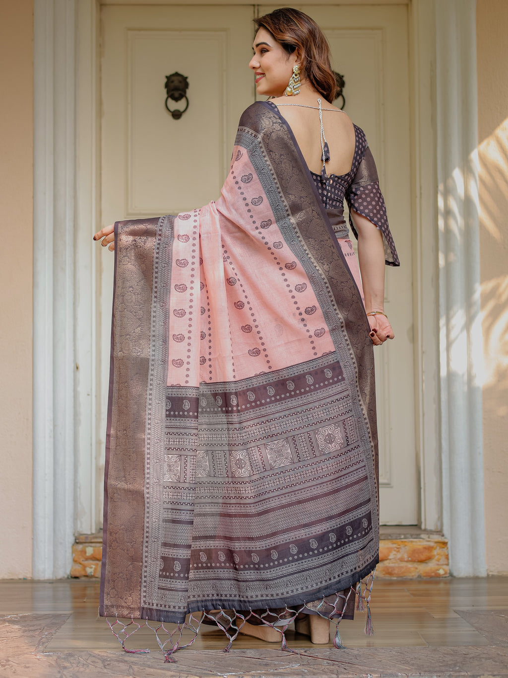 Blush Pink & Charcoal Grey Traditional Woven Saree with Antique Zari Border & Tassels – Elegant Festive Ethnic Wear