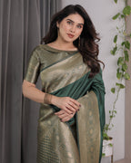 Emerald Green Pure Kanjivaram Silk Saree with Rich Golden Zari Weave & Blouse Piece – 5.5m Saree + 0.8m Blouse