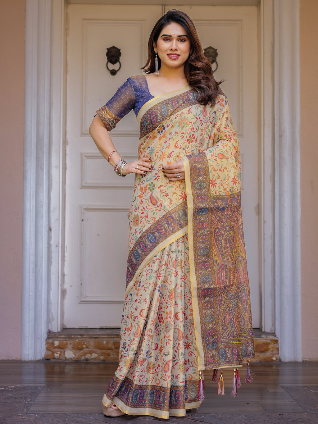 Cream & Navy Blue Floral Paisley Printed Handloom Cotton Saree with Heritage Border & Tassels – Festive Ethnic Wear