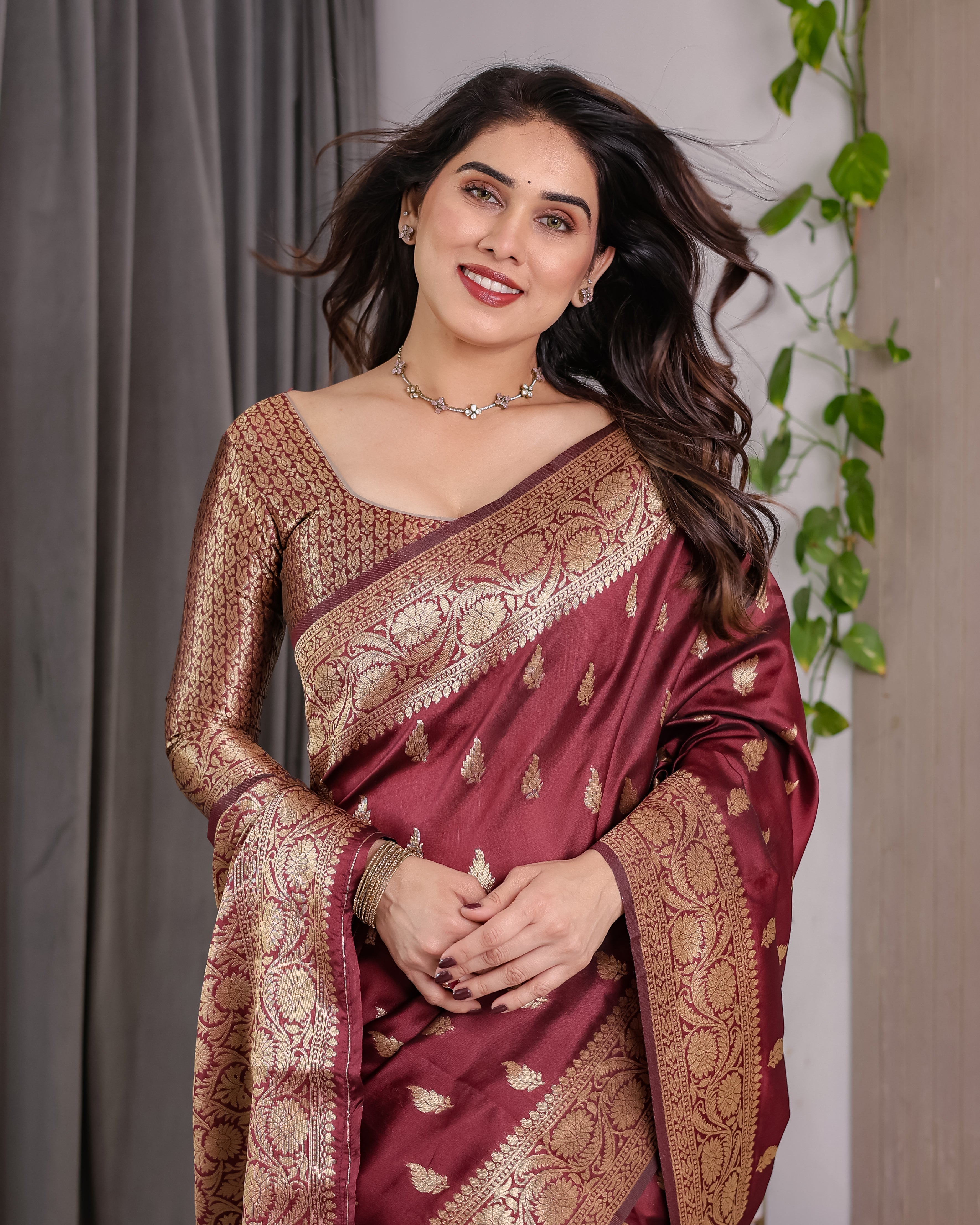 Maroon Pure Kanjivaram Silk Saree with Gold Leaf Motifs & Grand Floral Zari Pallu – 5.5m Saree + 0.8m Blouse Piece