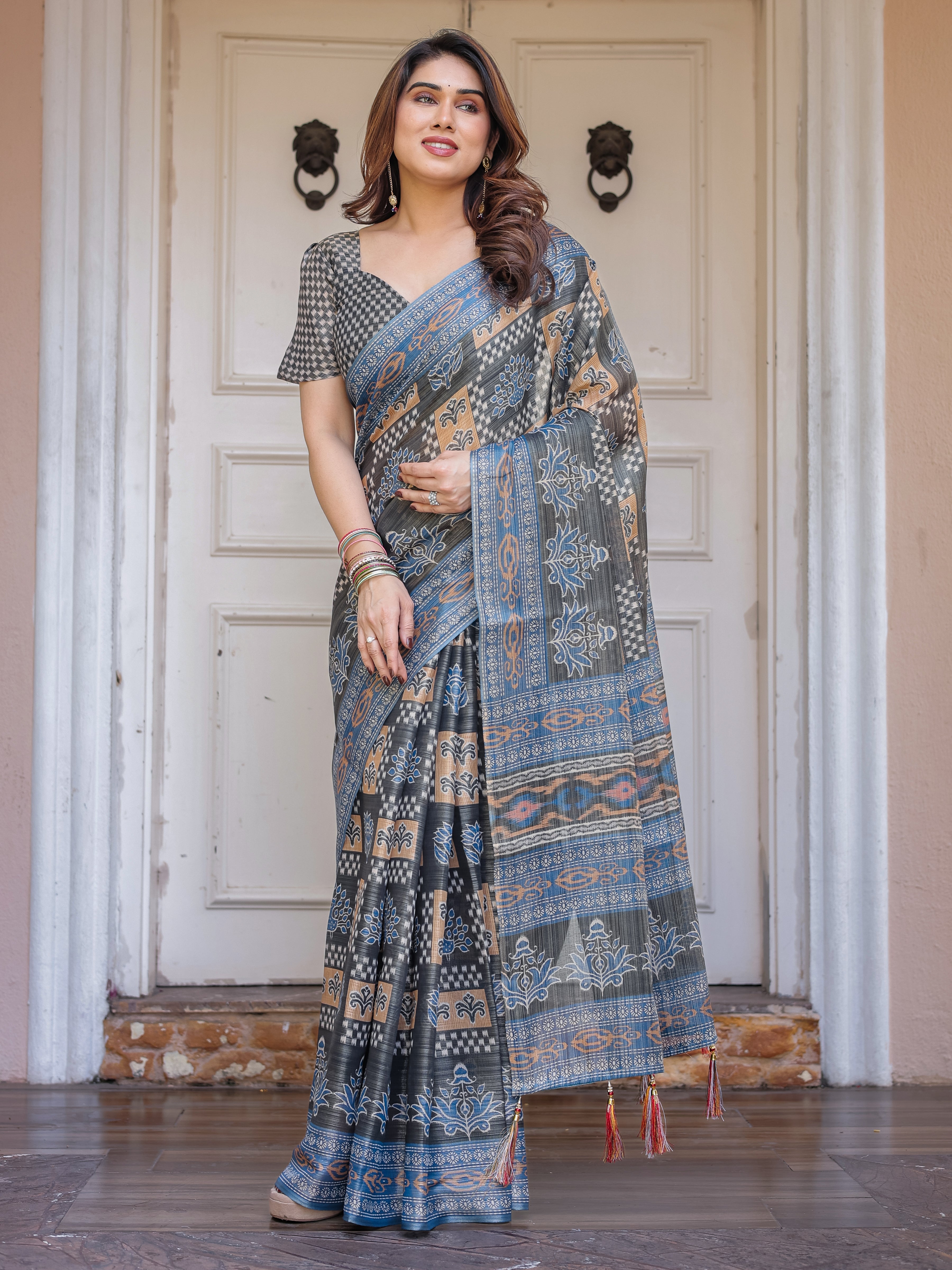 Charcoal Grey & Indigo Blue Ethnic Handloom Cotton-Linen Saree with Woven Border & Tassels – Traditional Elegant Wear