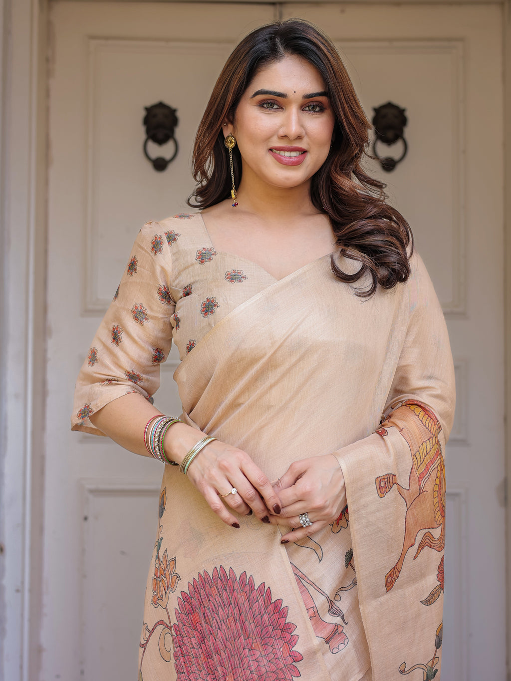 Beige Heritage Art Printed Handloom Cotton-Linen Saree with Elephant & Horse Motif Pallu and Tassels – Traditional Statement Wear