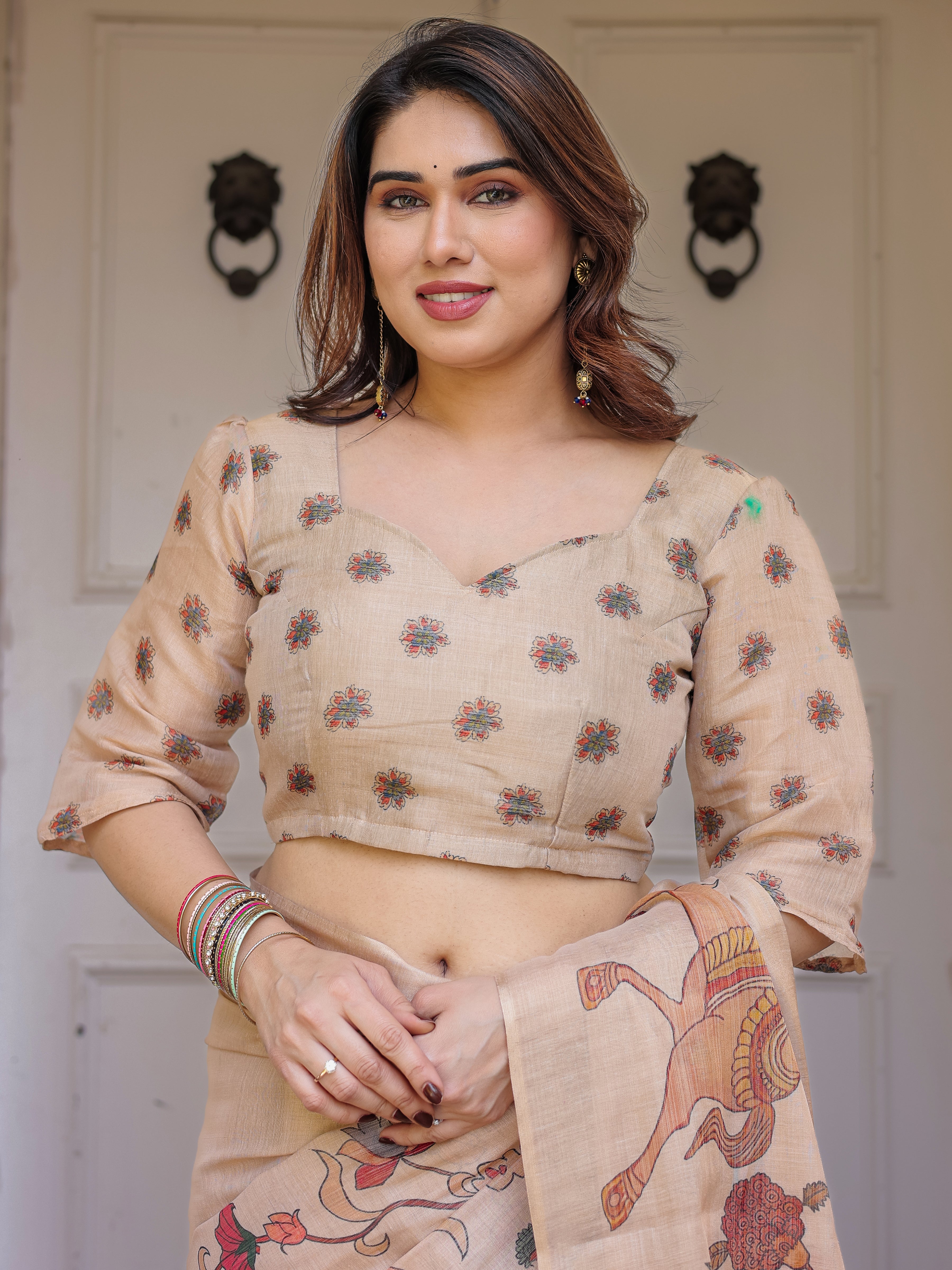 Beige Heritage Art Printed Handloom Cotton-Linen Saree with Elephant & Horse Motif Pallu and Tassels – Traditional Statement Wear