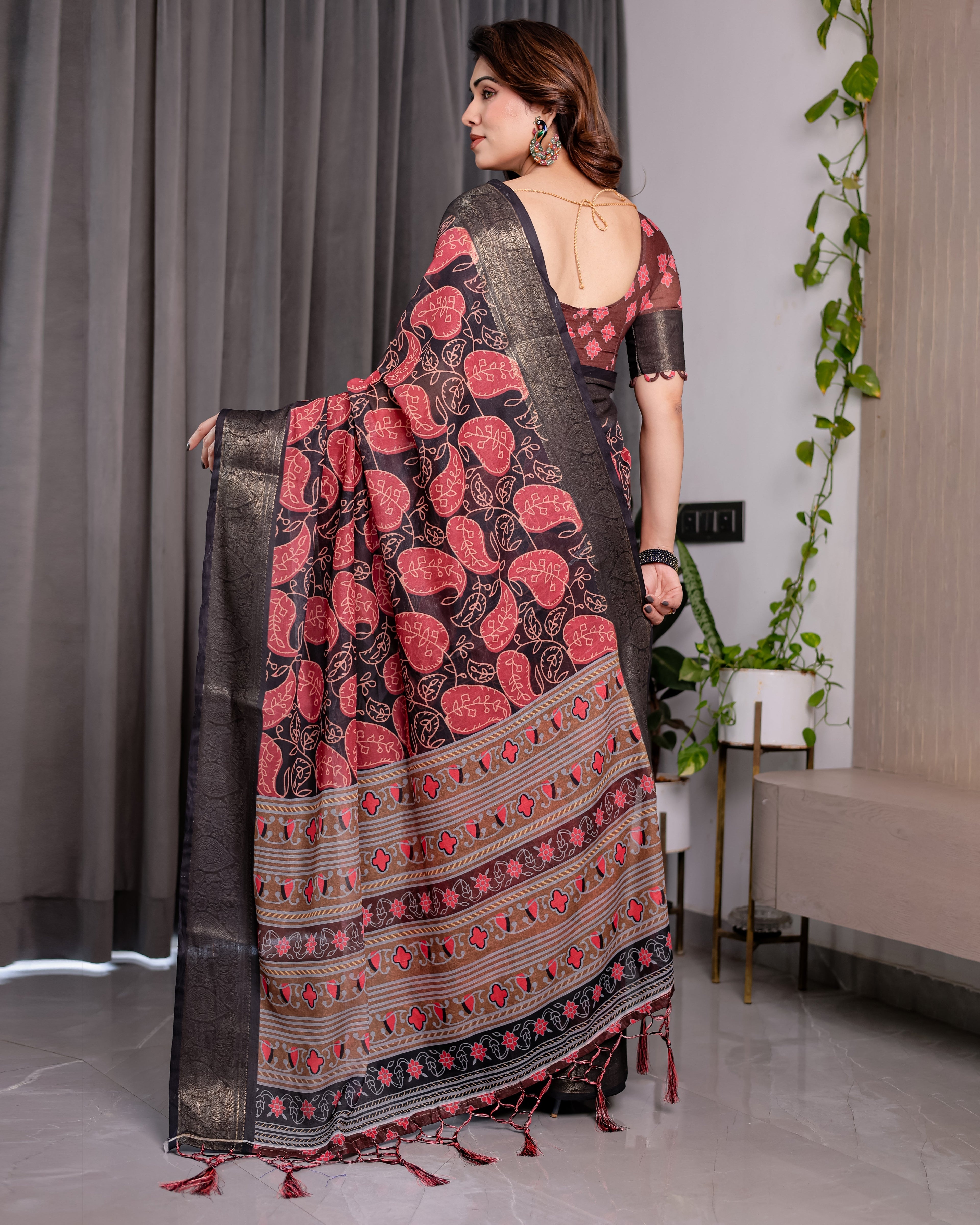Black & Rust Red Handloom Linen Saree with Heart Floral Print & Striped Ethnic Pallu | Antique Zari Border & Tassel Detailing | Attached Blouse | 5.5m Saree + 0.8m Blouse