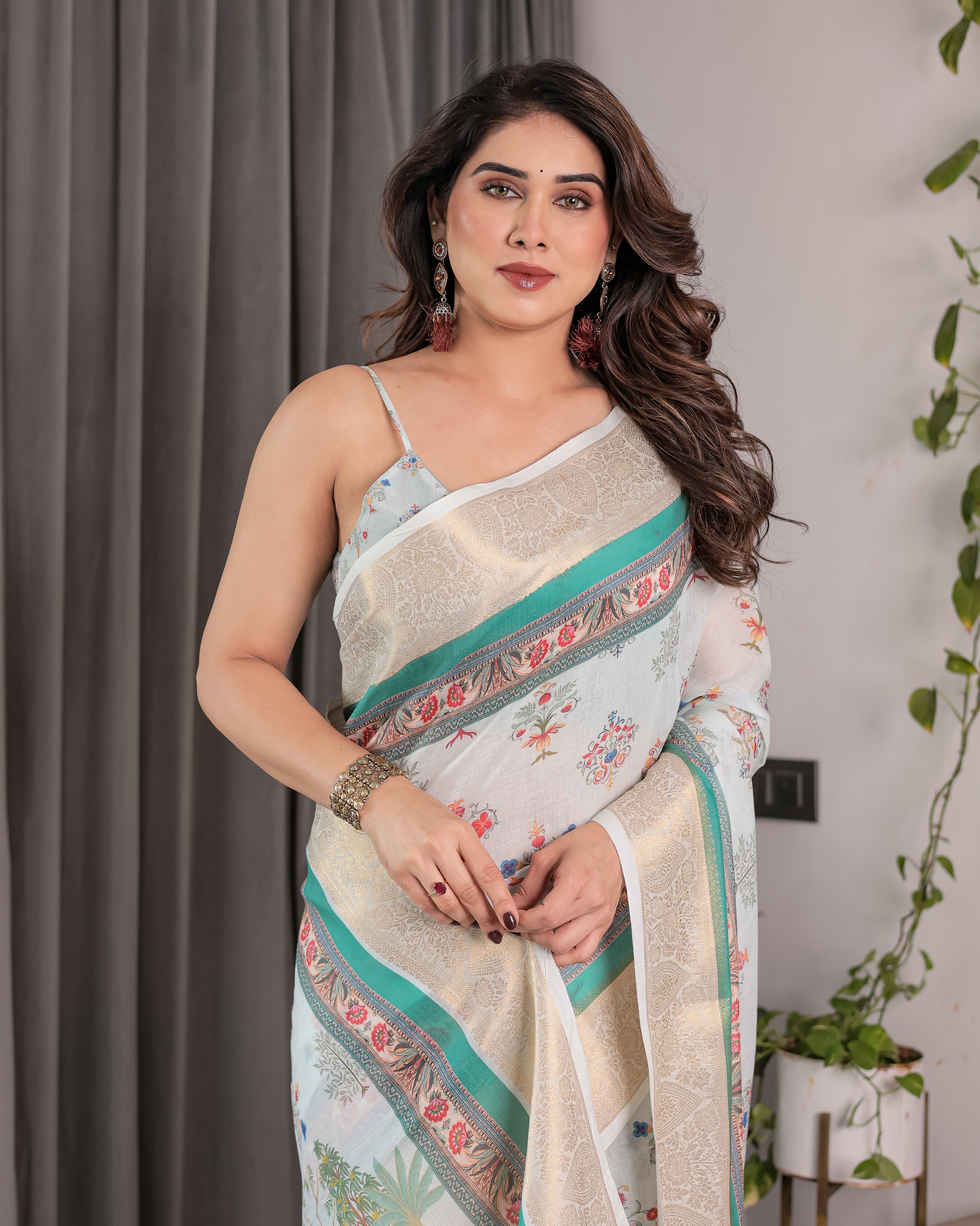 Ivory White Handloom Linen Saree with Royal Palace & Elephant Print | Gold Zari Border & Tassels | 5.5m Saree + 0.8m Blouse